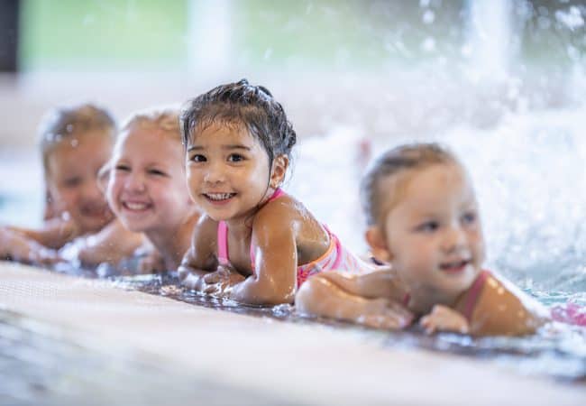 Zit jouw kind al op zwemles? Jeugdfonds Sport & Cultuur helpt!