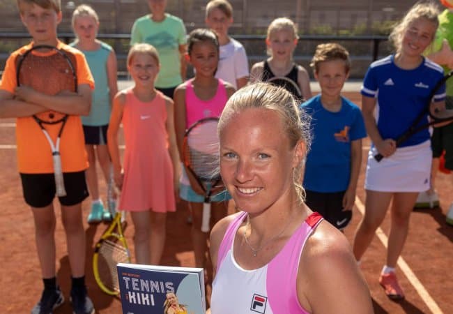 Opbrengst boek 'Tennis met Kiki' naar Jeugdfonds Sport & Cultuur