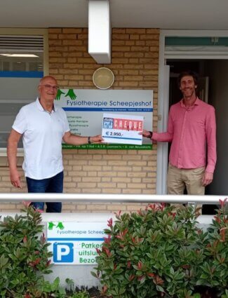 Arie Doneert € 2950,-