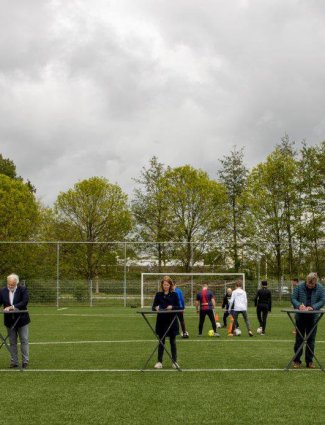 Steuntje in de rug voor kinderen met een ouder in de gevangenis