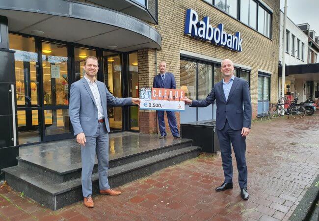 Uitreiking cheque Rabobank aan Jeugdfonds Sport Cultuur Utrecht
